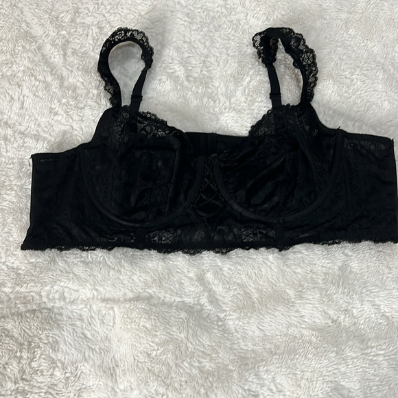 TORRID CURVES Striped Floral Lace Underwire Bra size 4 - Picture 3 of 12